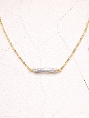 Dainty Baroque Pearl Necklace 14K Gold Filled Minimalist Horizontal Pendant